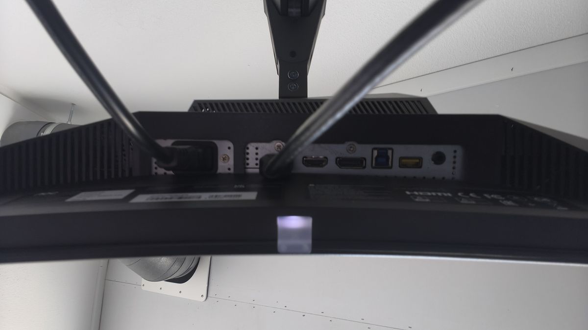 AOC AGON PRO AG346UCD
