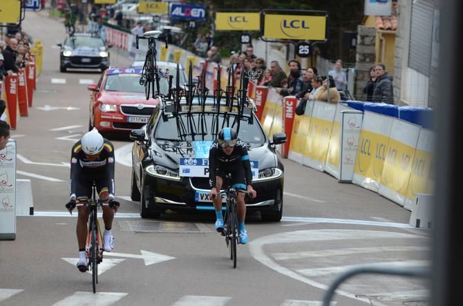 Richie Porte (Sky) catching his minute man at the finish