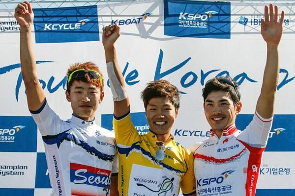 Jersey holders after stage 5 (l-r): Kyoung Ho Park, best young rider; Chan Jae Jang, overall leader; Sung Baek Park, mountains leader