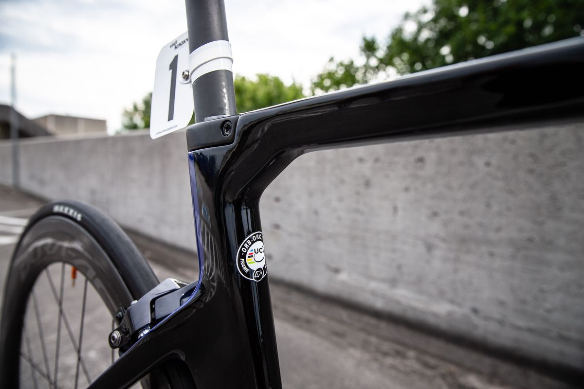The Orbea Orca Aero uses an aero seat post