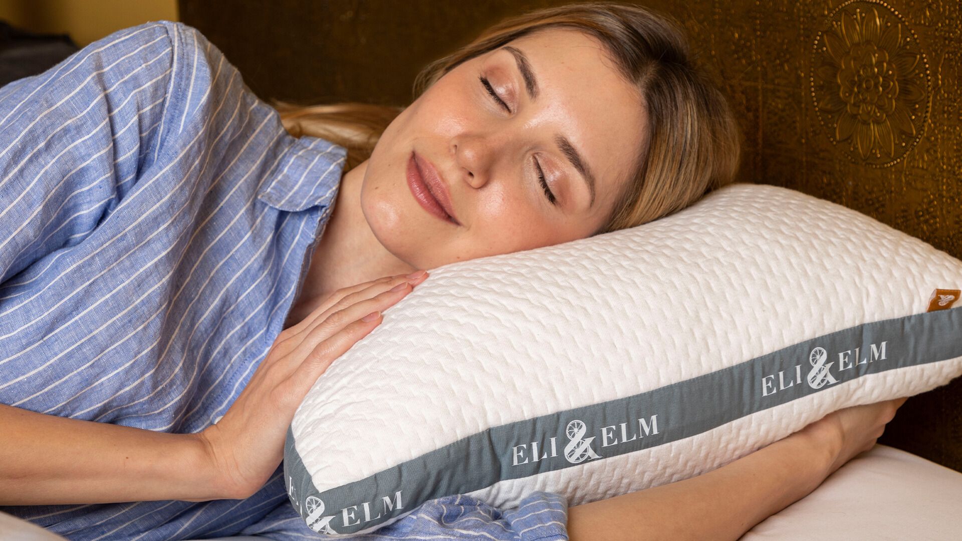 I tried one of the most hyped pillows for side sleepers &mdash; in just one week, I was sleeping better than I have in…