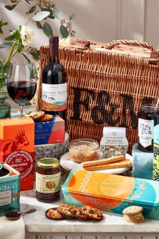 The Fortmason Hamper