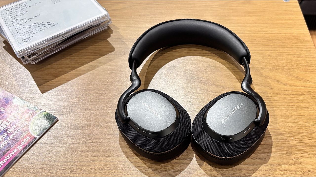 Bowers &amp; Wilkins Px7 S3 over-ear headphones