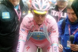 Alexandre Vinokourov (Astana) at the finish in L'Aquila