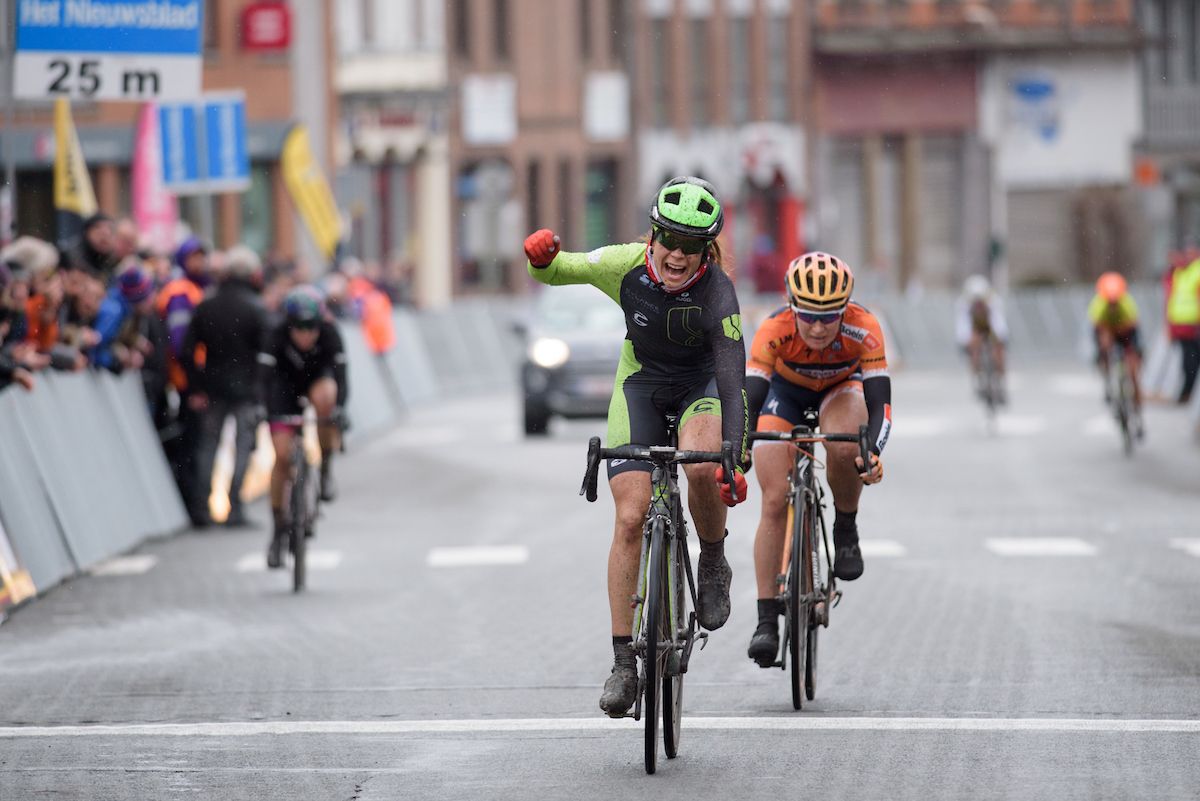 Sheyla Gutierrez (Cylance) celebrates her Le Samyn victory