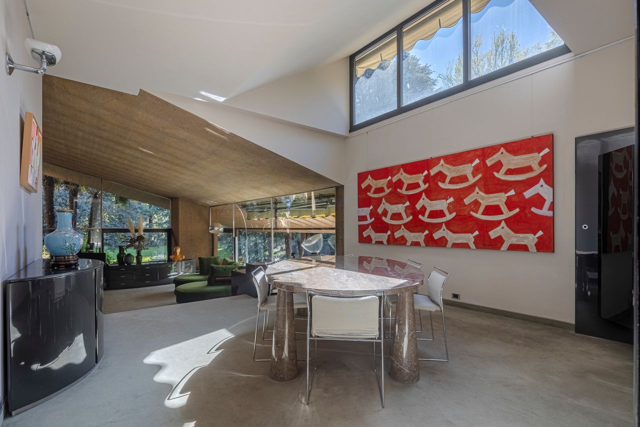 Additional images of the brutalist villa by Francesco Castiglioni