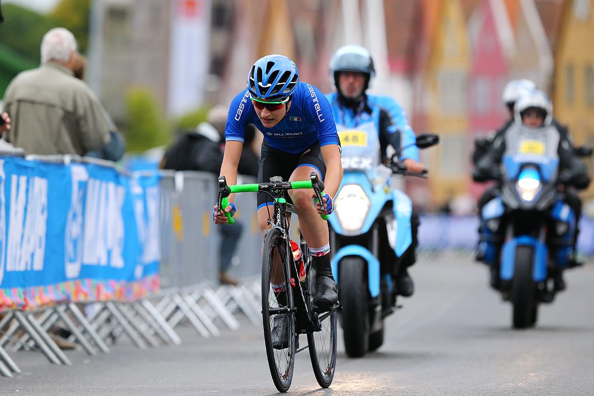 Elena Pirrone on the attack