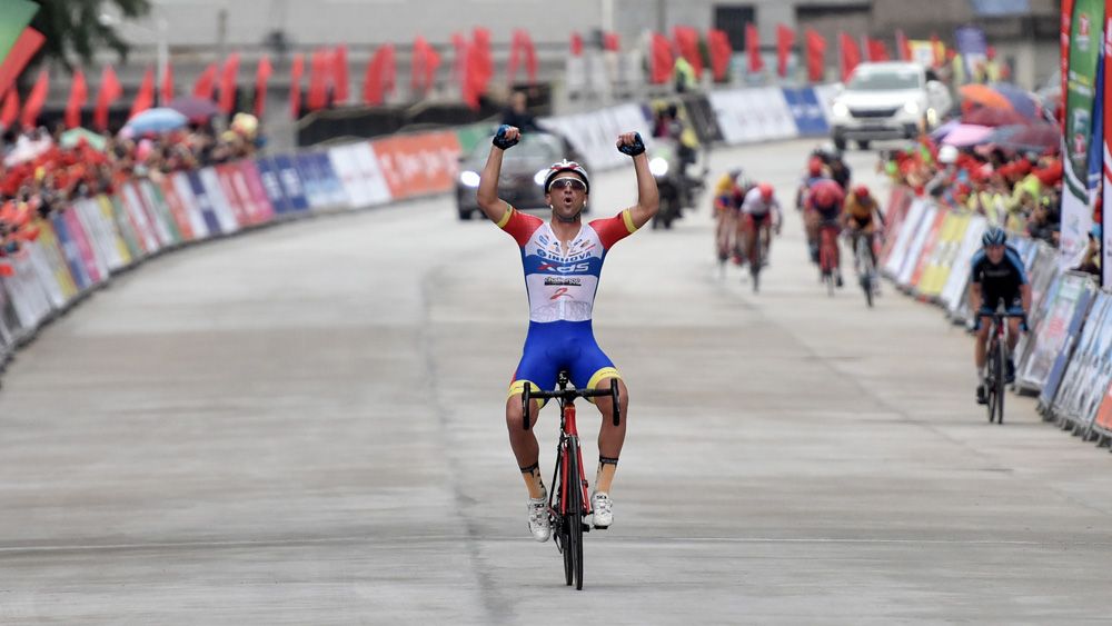 Mykhaylo Kononenko (Beijing XDS-Innova) wins stage 4