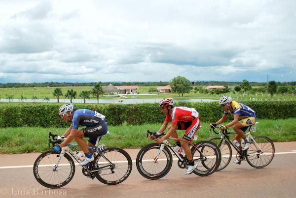The early breakaway during stage 1