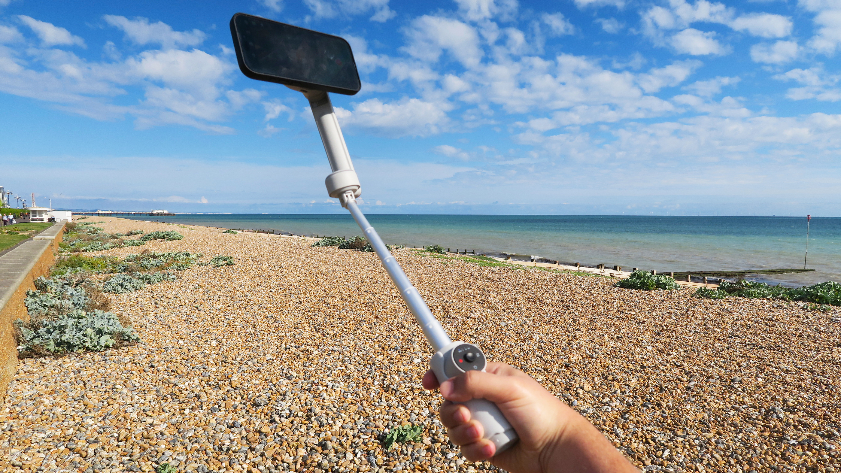 Insta360 Flow Pro review selfie stick