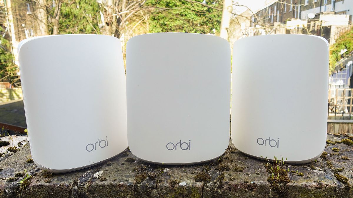 Netgear Orbi RBK352 