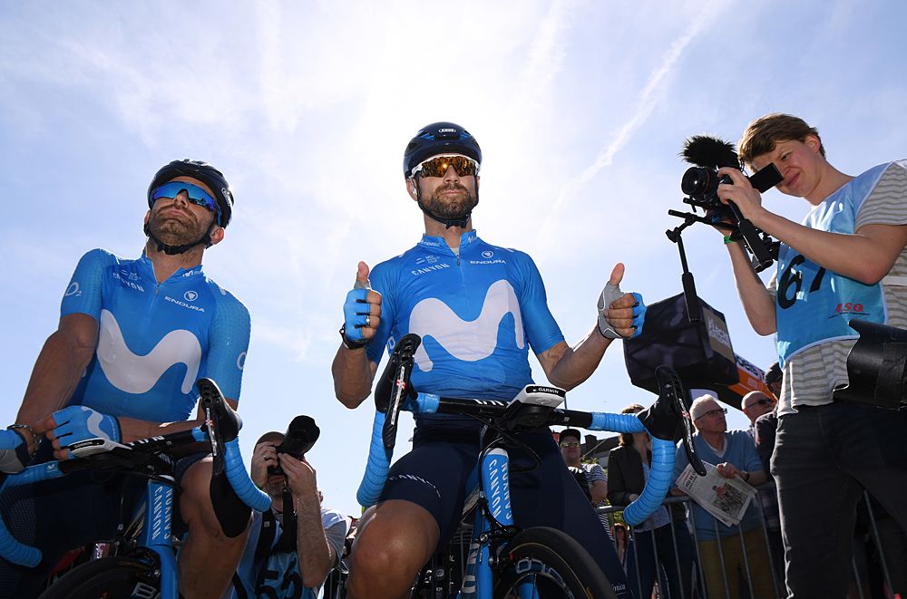 Alejandro Valverde gives thumbs up ahead of Fleche Wallonne 2018