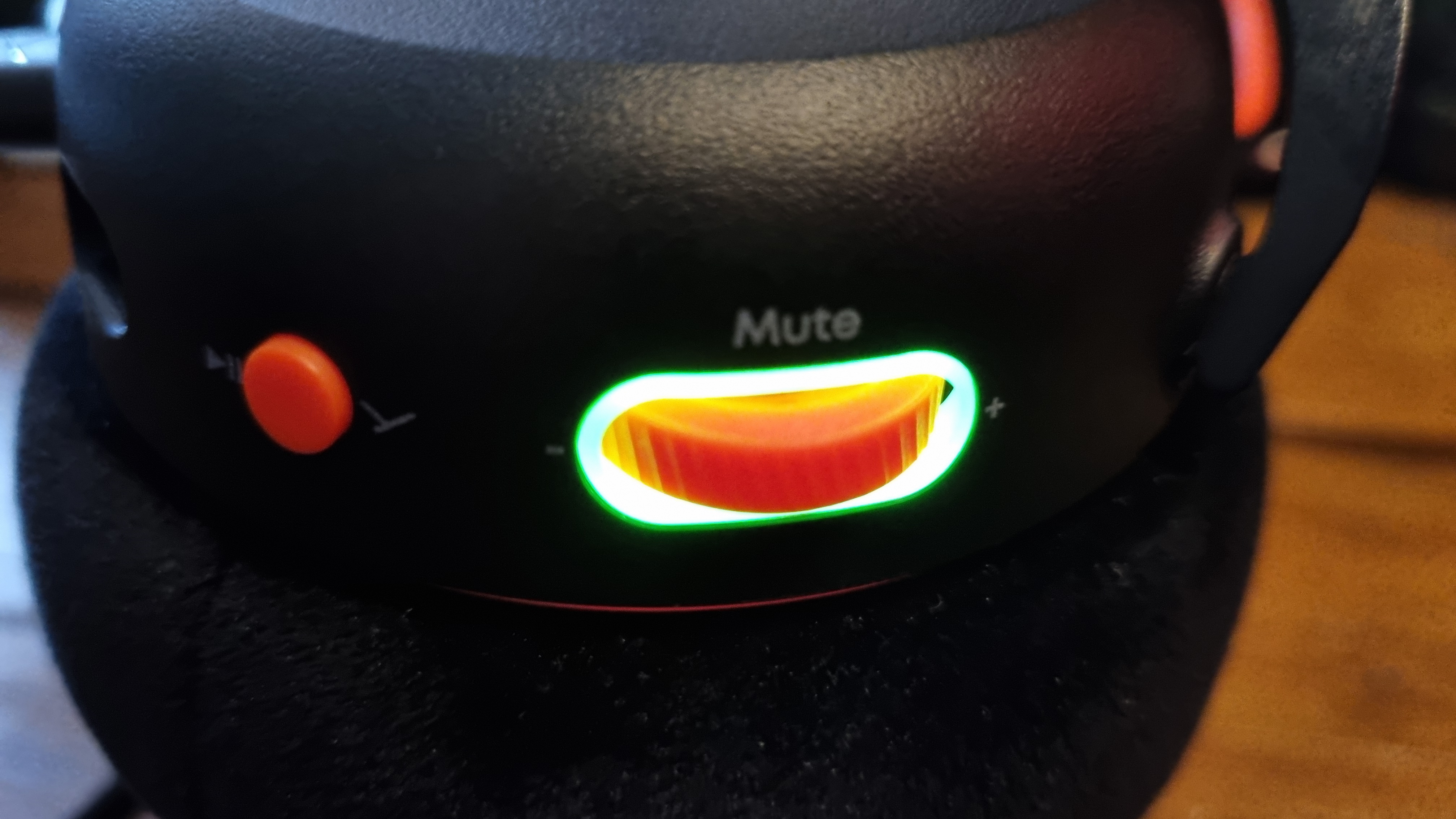 The volume wheel LED on the Beyerdynamic MMX 150 Wireless gaming headset, in an "on" state