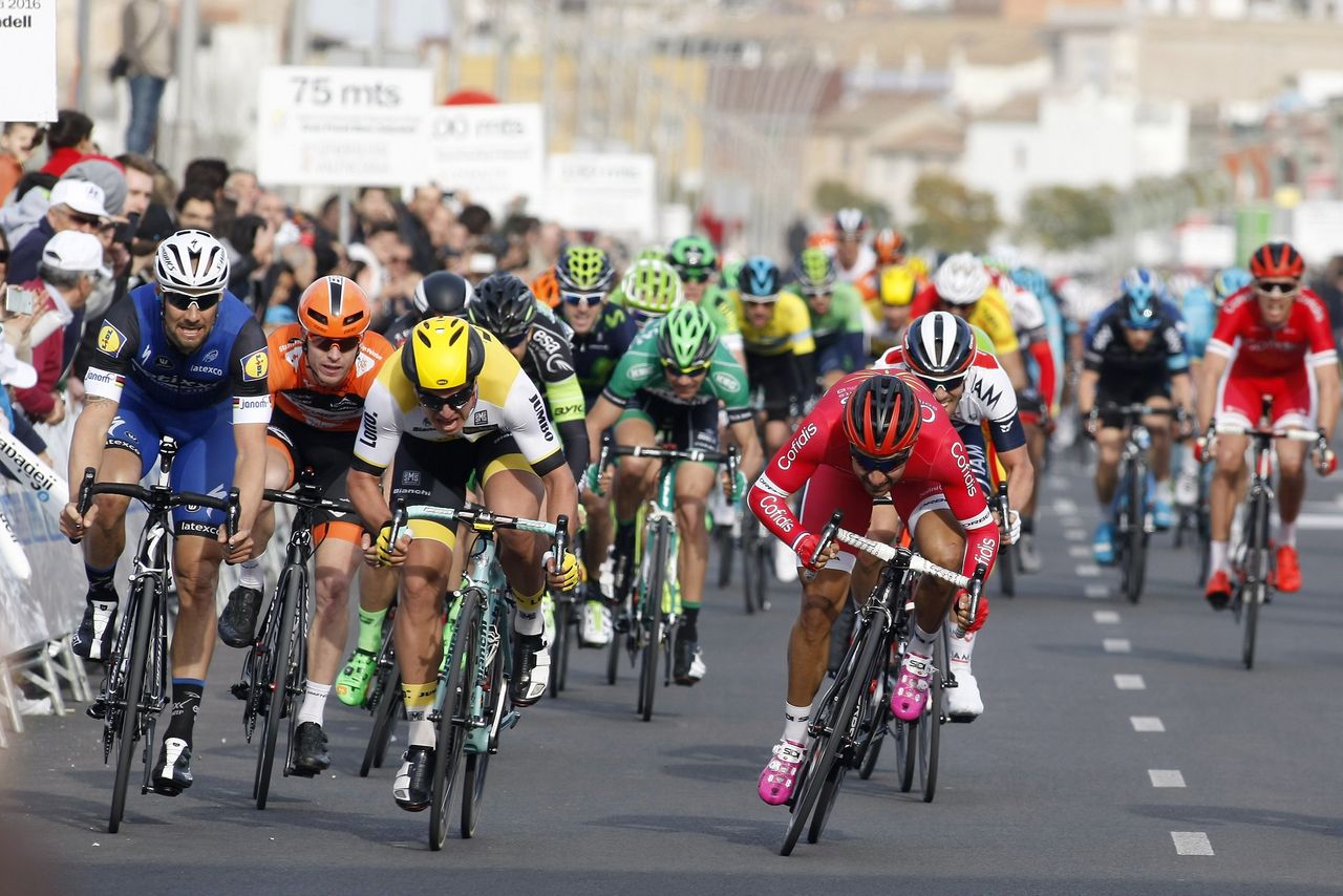 Dylan Groenewegen (LottoNl-Jumbo) gets the win