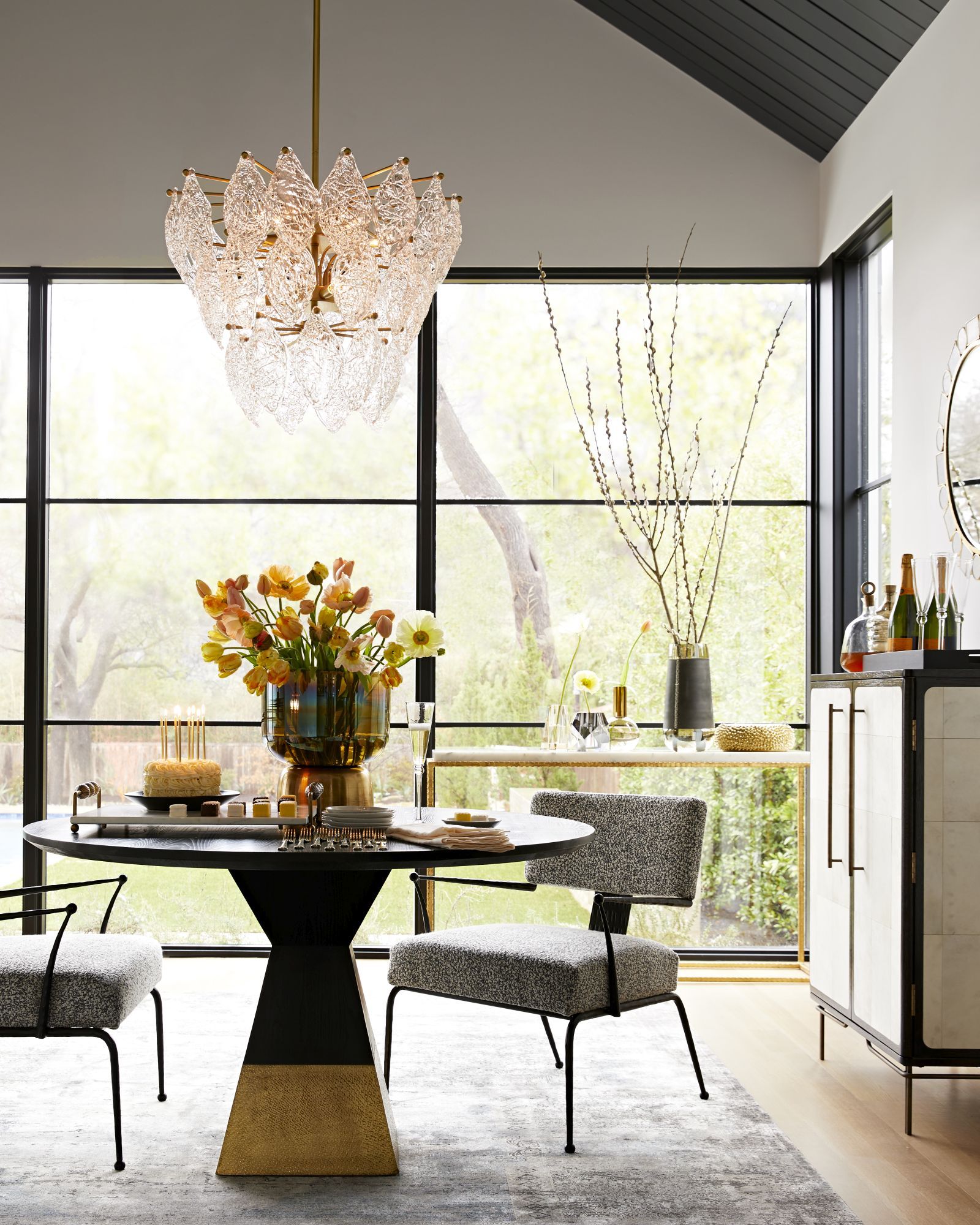 Grey dining room ideas: 11 smart grey dining rooms | Homes and Gardens