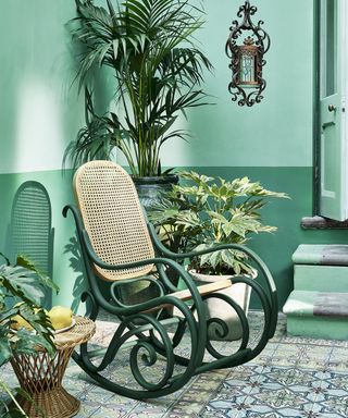 Annie Sloan - Outdoor conservatory - Chalk Paint in Provence Florence Amsterdam Green