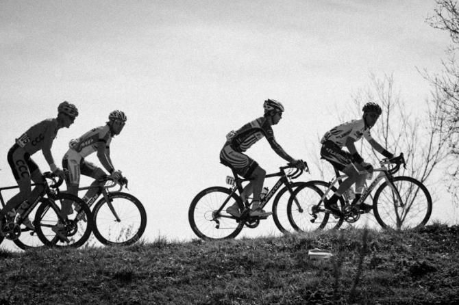 Riders in the break work together to over a four-minute advantage.
