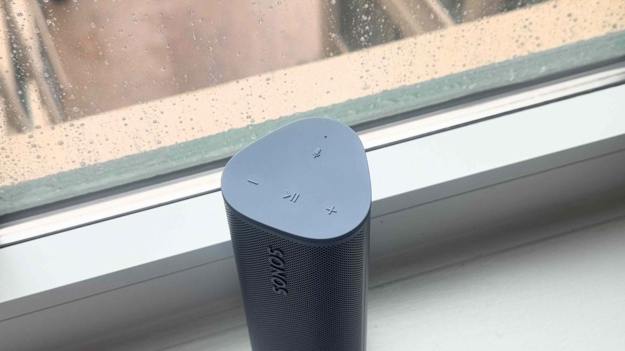 Sonos Roam 2 top controls