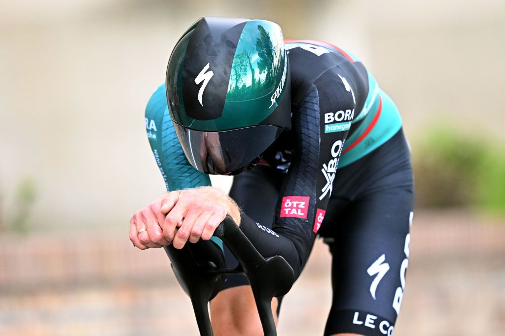 ORTONA ITALY MAY 06 Aleksandr Vlasov of Russia and Team BORA hansgrohe sprints during the 106th Giro dItalia 2023 Stage 1 a 196km individual time trial from Fossacesia Marina to Ortona UCIWT on May 06 2023 in Ortona Italy Photo by Stuart FranklinGetty Images