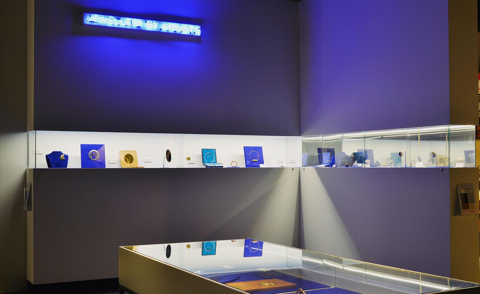 London gallerist Louisa Guinness’ stand had a fresh new attitude to the traditional jewellery displays within the fair