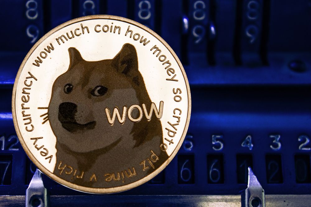Dogecoin - Bitcoin (DOGE/BTC) Convertor Valutar, Ratele de schimb valutar | CoinYEP