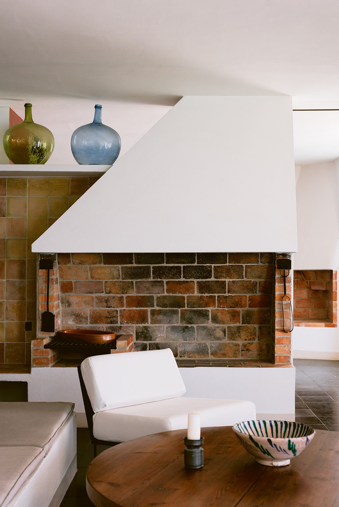 Erwin Broner &amp;ndash; The living room with a traditional fireplace in Spain