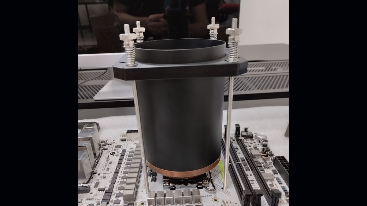 Volcano LN2 Pot