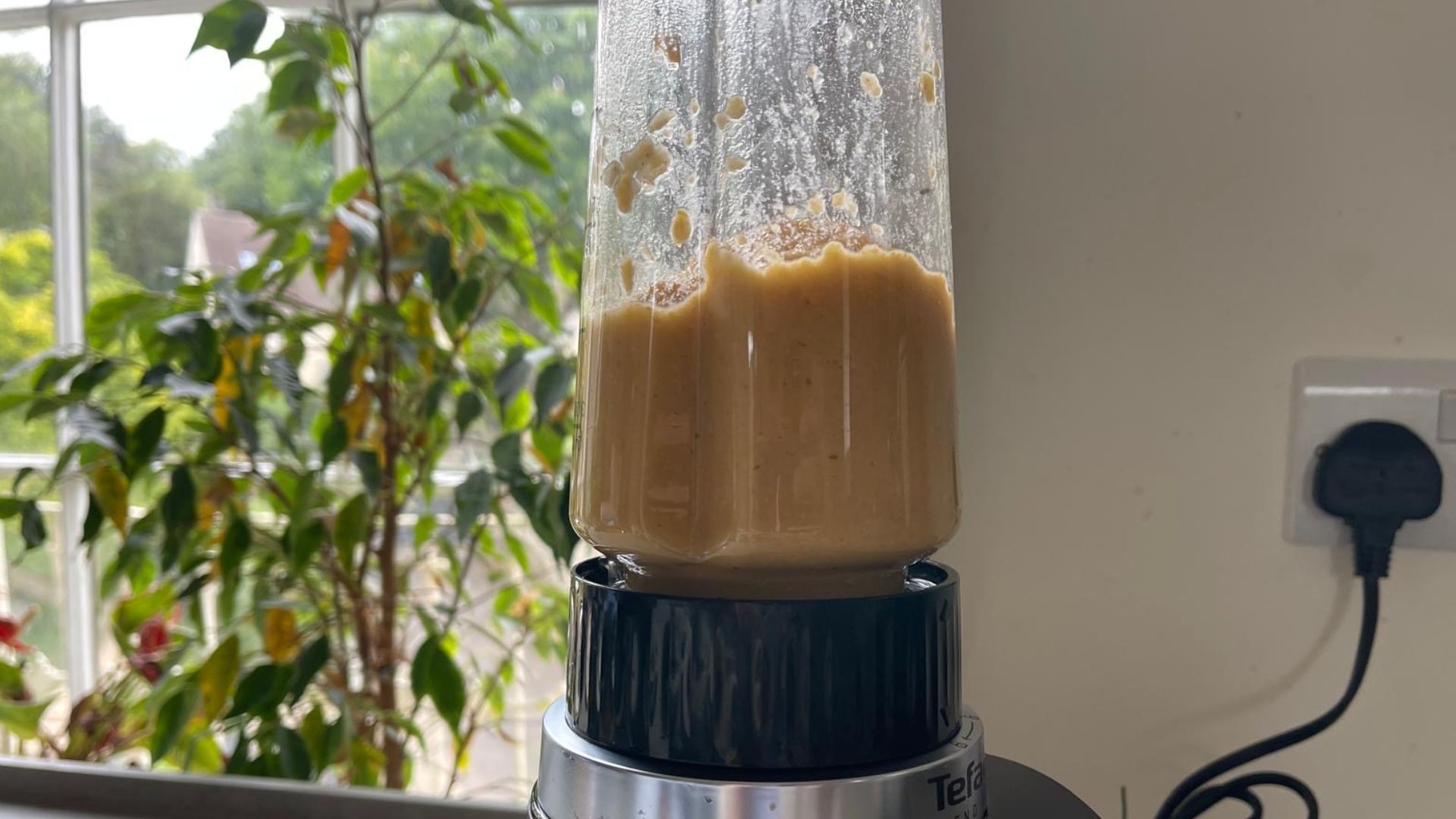 Hummus made in the Tefal Blend Up Bullet Blender