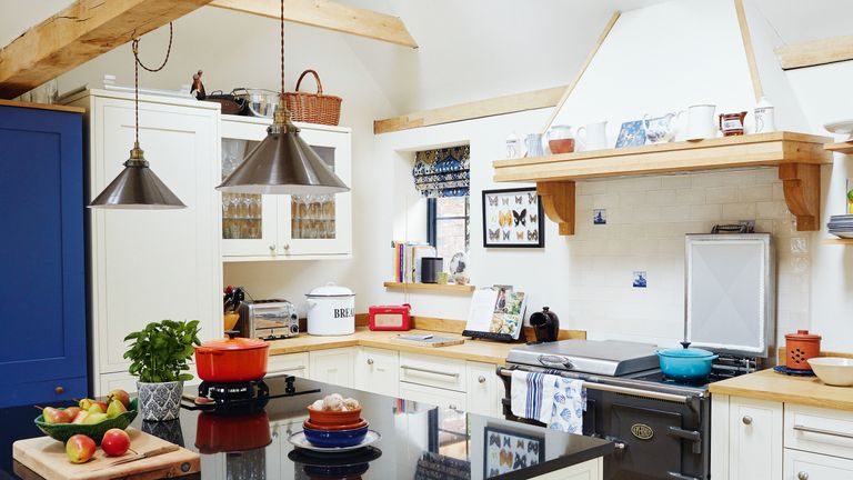 Real Home A Country Style Kitchen And Bedroom Extension To Grade Todo Alt Text