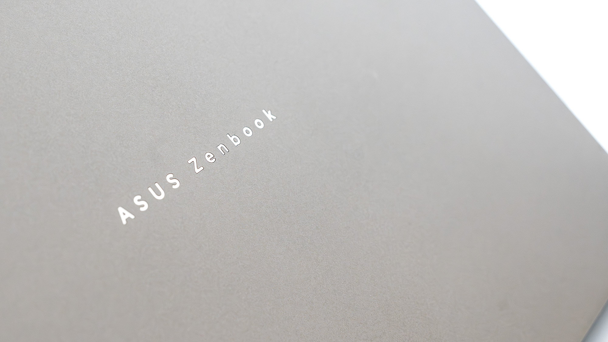 Asus ZenBook A16