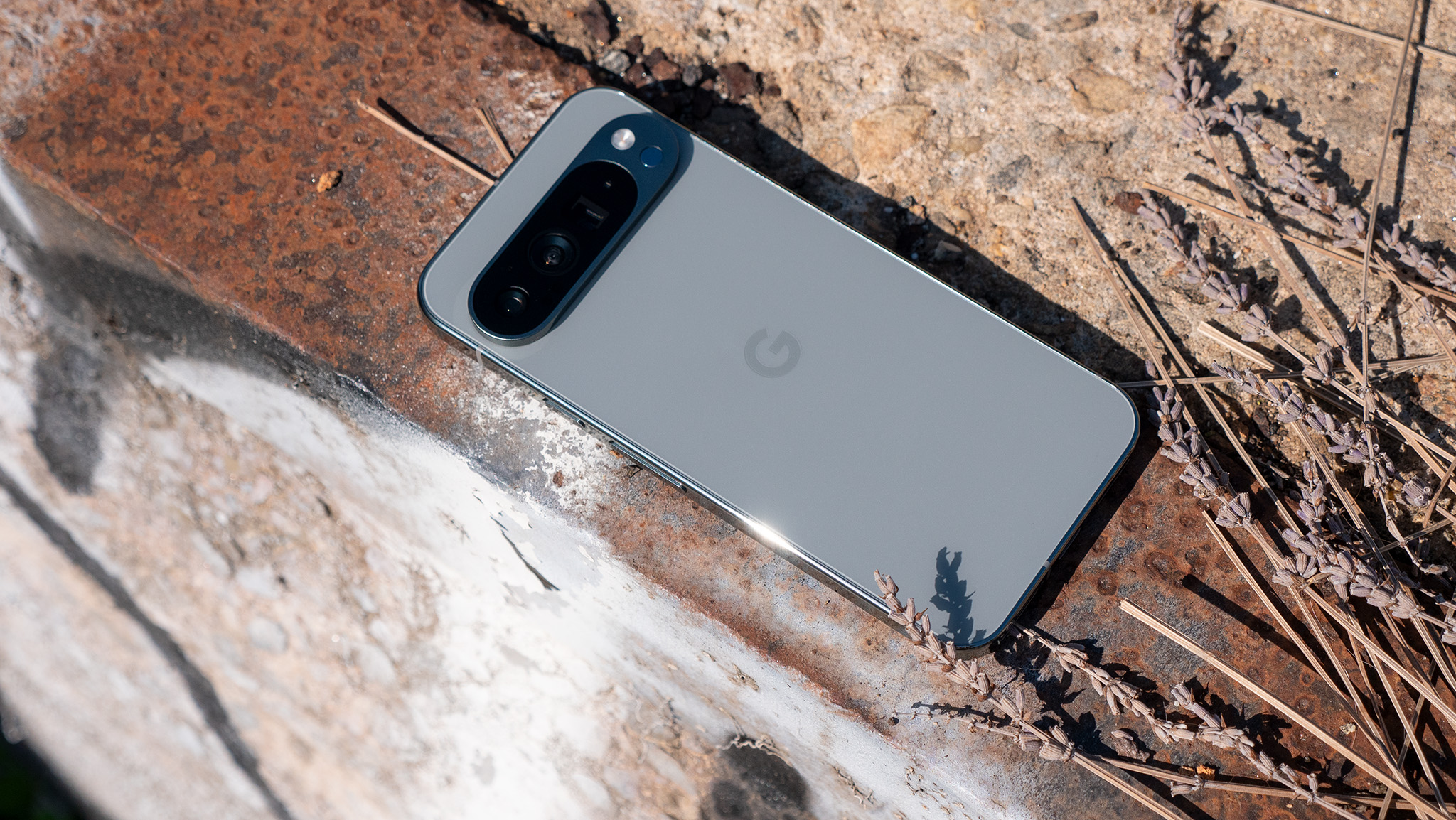 Google Pixel 9 Pro XL vs. Samsung Galaxy S24 Plus: There's only one clear winner