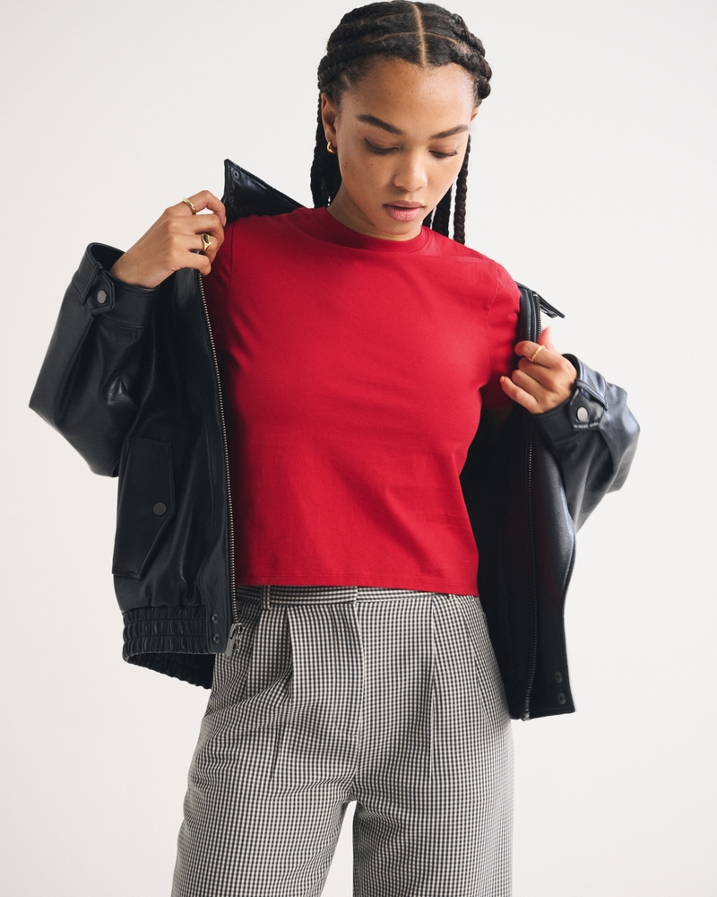 Essential Polished Body-Skimming Tee