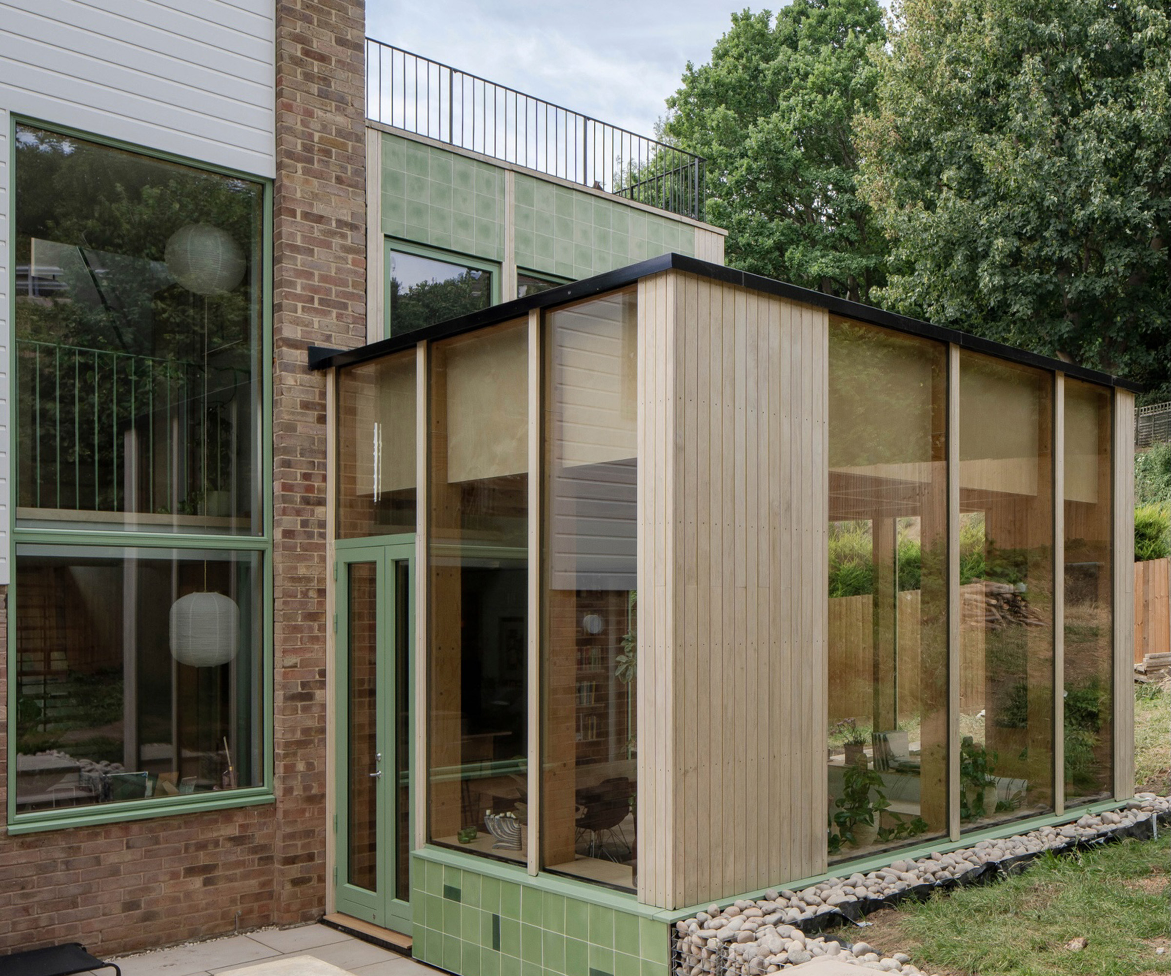 Extension on an end of terrace 1970s house