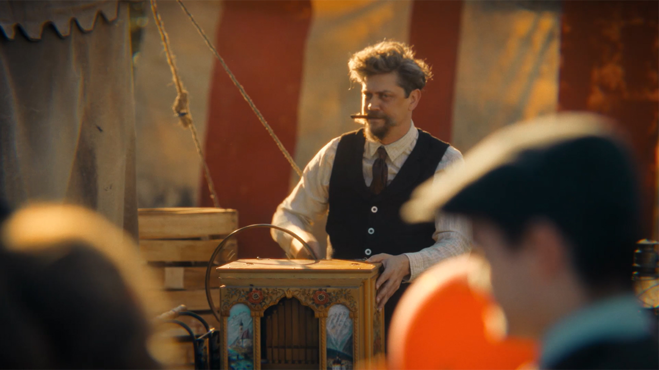 IT Welcome To Derry Andy Muschietti as an organ grider