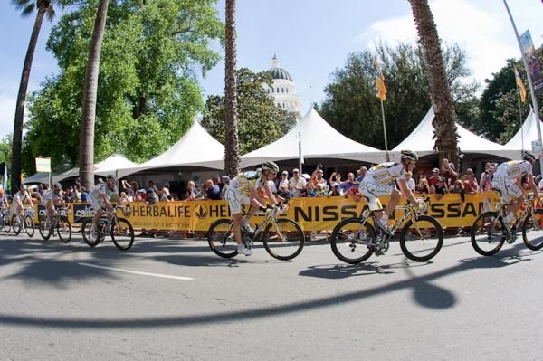 With one circuit to go, HTC-Columbia put on a lead-out clinic for Mark Cavendish.
