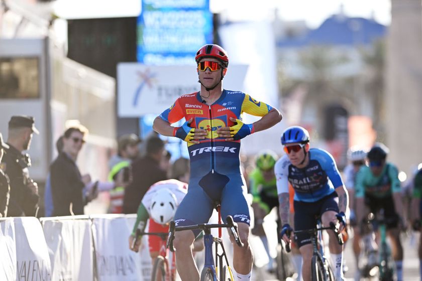 VALENCIA SPAIN FEBRUARY 09 EDITORS NOTE Alternate crop Jonathan Milan of Italy and Team Lidl Trek celebrates at finish line as stage winner during the 76th Volta a la Comunitat Valenciana 2025 Stage 5 a 1042km stage from Alfafar to Valencia on February 09 2025 in Valencia Spain Photo by Szymon GruchalskiGetty Images