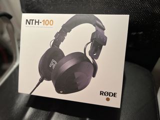 Røde NTH-100
