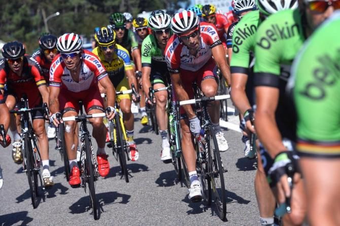 Alexandr Kolobnev alongside teammate Alberto Losada (Katusha)
