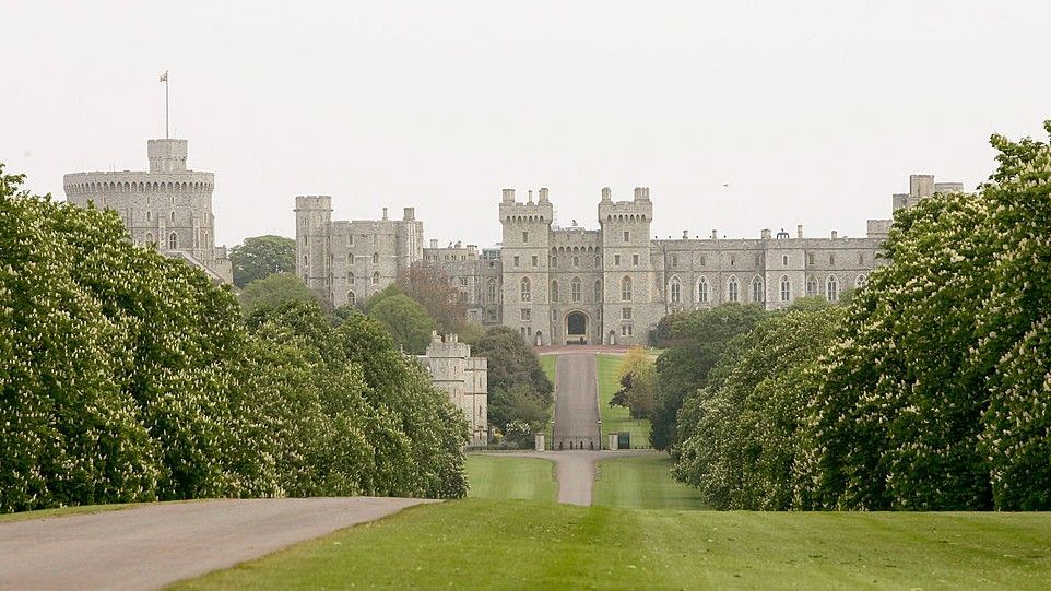 Intruder Disguised As Priest Not Only Breaks Onto Windsor Castle ...