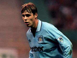 Garry Flitcroft playing for Manchester City, 1995