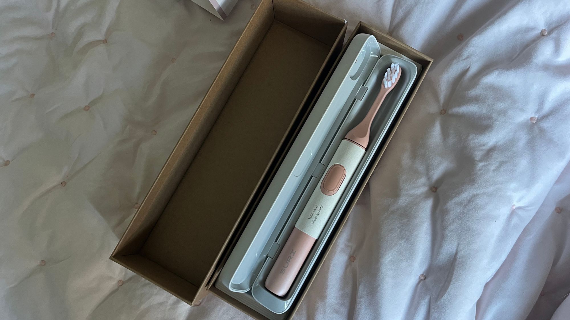 suri 2.0 toothbrush in uv case