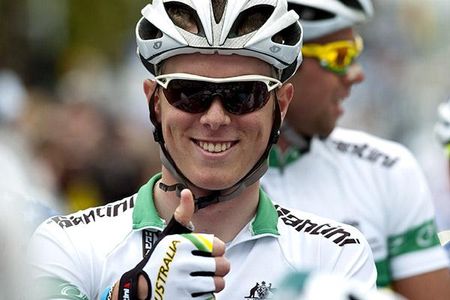 This will be good: Rohan Dennis gives the thumbs-up for Australia prior to racing in Geelong.