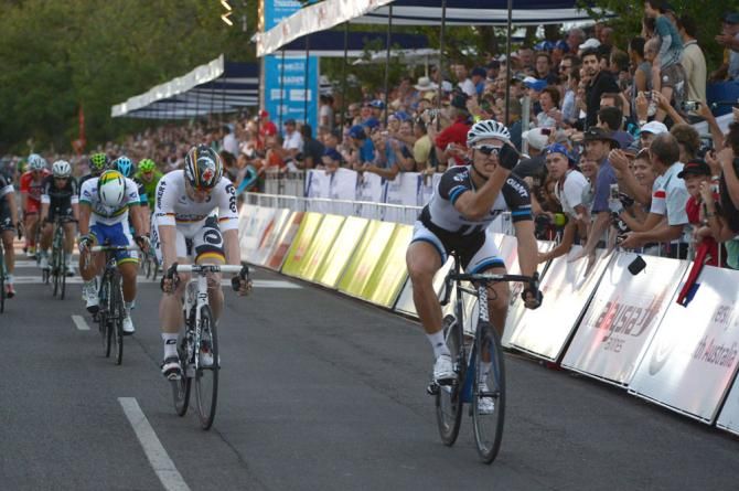 Marcel Kittel (Giant-Shimano) beats Andre Greipel (Lotto Belisol) to the line