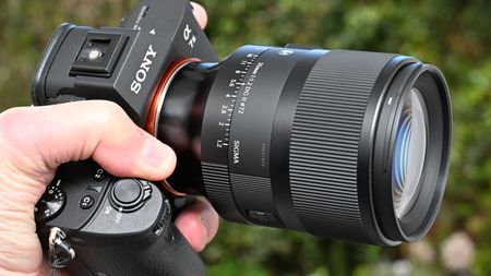 Sigma 35mm f/1.2 DG II Art product shot