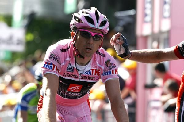 Maglia rosa David Arroyo (Caisse d'Epargne) defended his lead in stage 18.