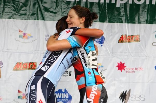 Australian criterium Champion, Lauren Kitchen (Jayco-AIS) congratulates under 23 road race Champion, Carlee Taylor (Tibco)