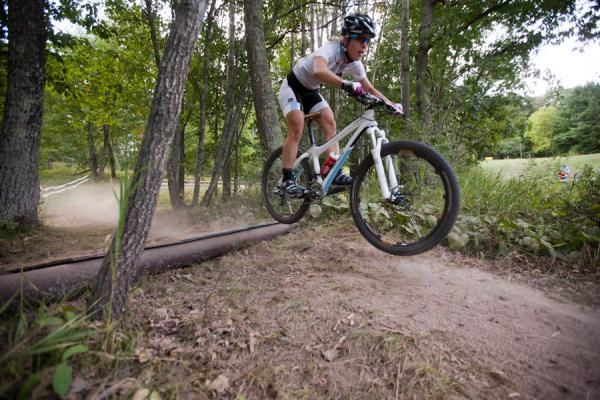Chloe Woodruff (Crankbrothers Race Team) gets some air during the short track