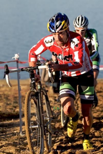 Tim Johnson (Cannondale-Cyclocrossworld.com) powers through the sand.