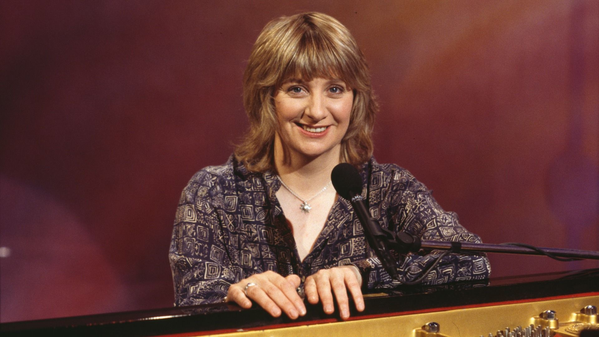 Victoria Wood documentary reveals comedian ‘felt ashamed’ of her body, keeping secret press cuttings with cruel words about her size