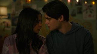 Isabela Merced and Felix Mallard in Turtles All The Way Down.